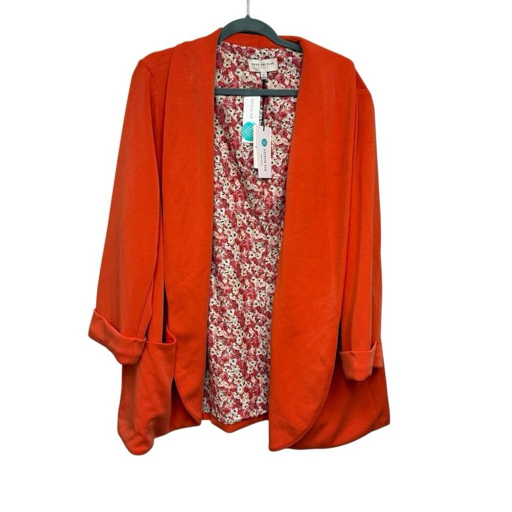 Skies are blue curvy soft orange floral tunic  blazer size 3x